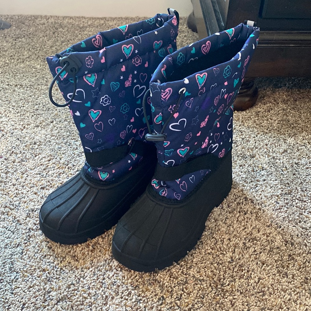 Snow boots
